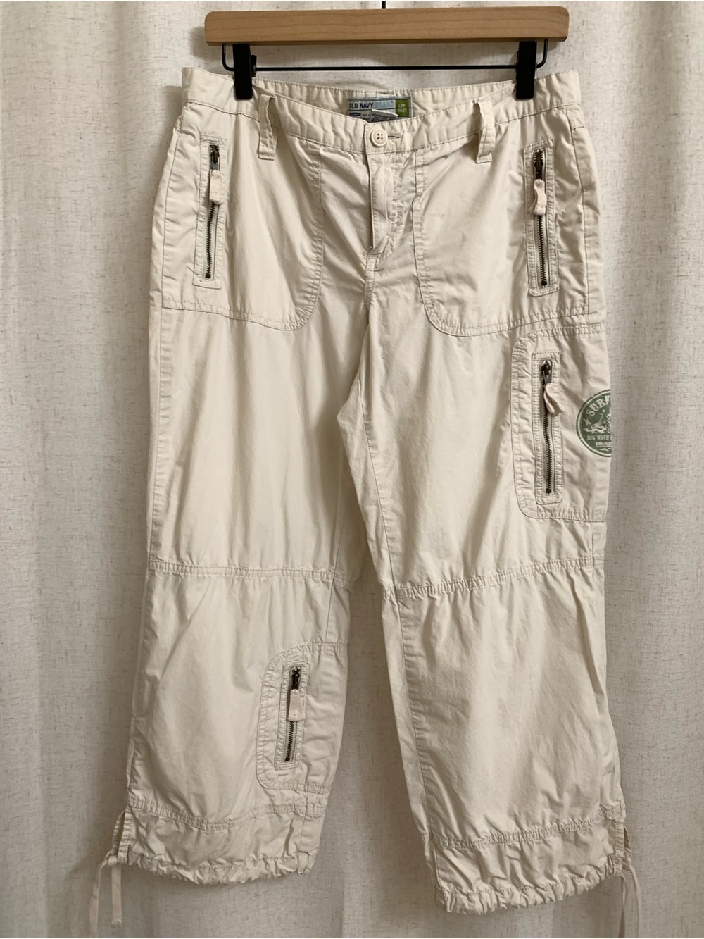 Old Navy 100% Cotton Women’s Cream Surfer Cargo Capris Cinched Pants Low Rise 8